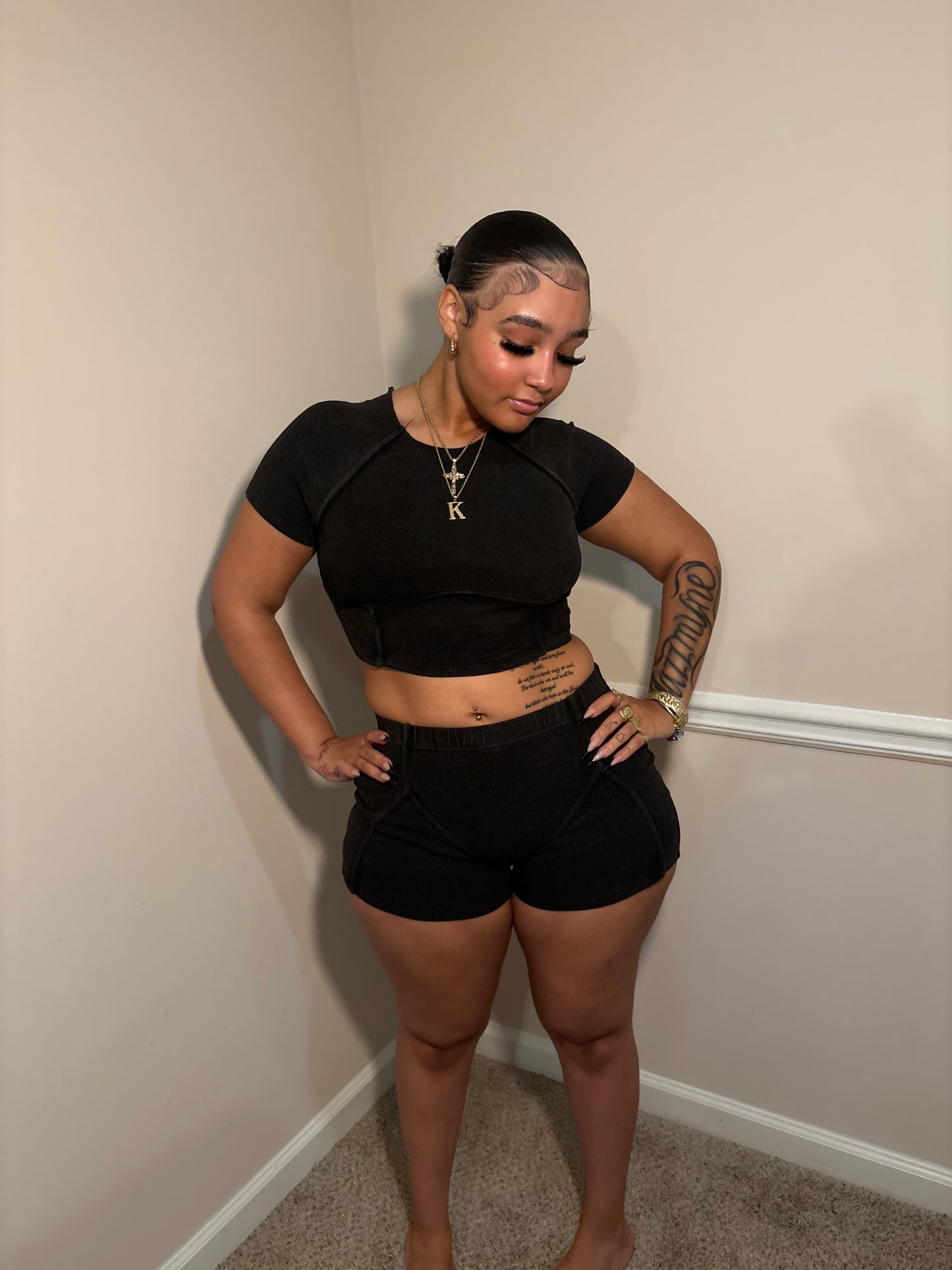 10% off
Restock Black 2 piece
