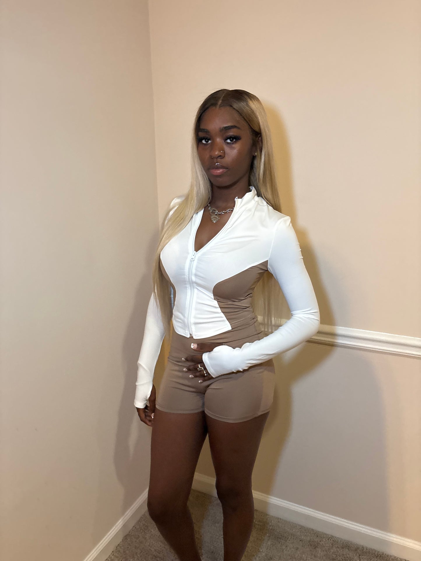 2 Piece Set w Thumb Holes
